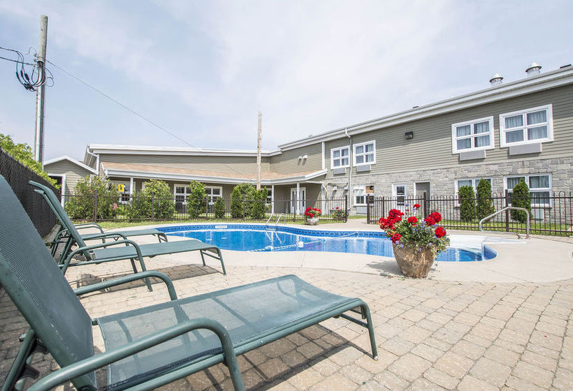 Hotel Econo Lodge Montmagny | Montmagny | Quebec | Canada 17