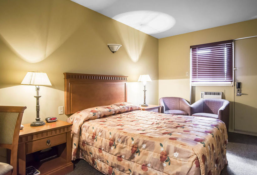Hotel Econo Lodge Montmagny | Montmagny | Quebec | Canada 9