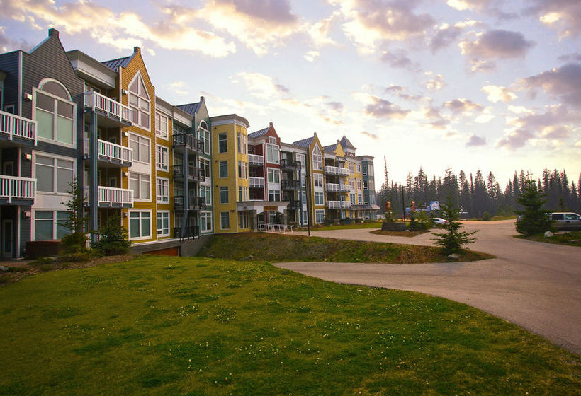 Firelight Lodge Studio | Vernon | British Columbia | Canada 9