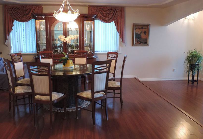 Hotel Airport Blundell Suites | Richmond | British Columbia | Canada 3