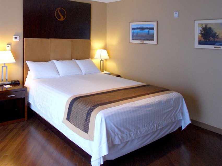 Skky Hotel | Whitehorse | Yukon Territory | Canada 14