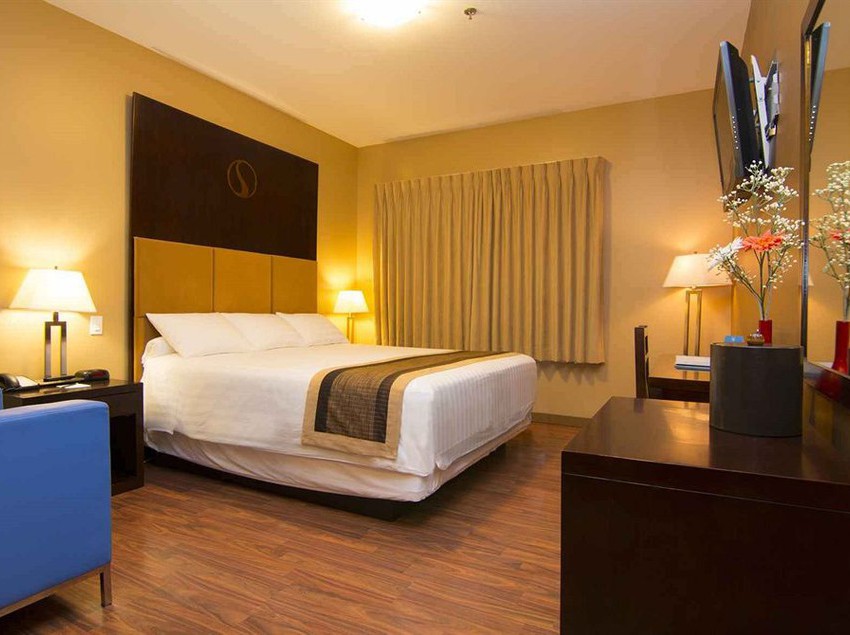 Skky Hotel | Whitehorse | Yukon Territory | Canada 3