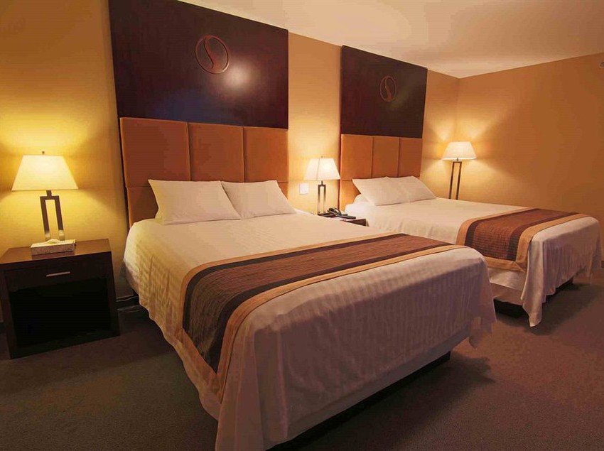 Skky Hotel | Whitehorse | Yukon Territory | Canada 6