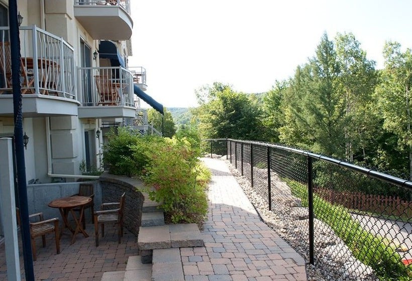 Hôtel St-Sauveur | Piedmont | Quebec | Canada 1