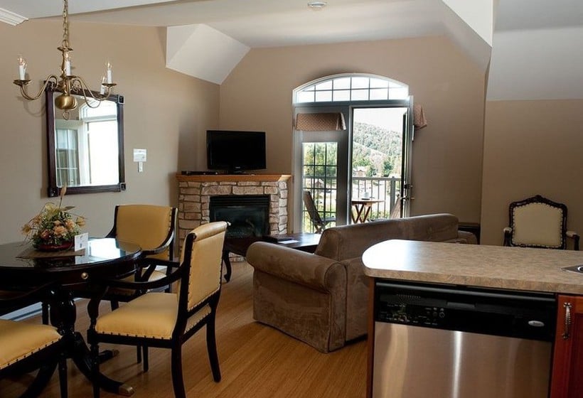 Hôtel St-Sauveur | Piedmont | Quebec | Canada 17