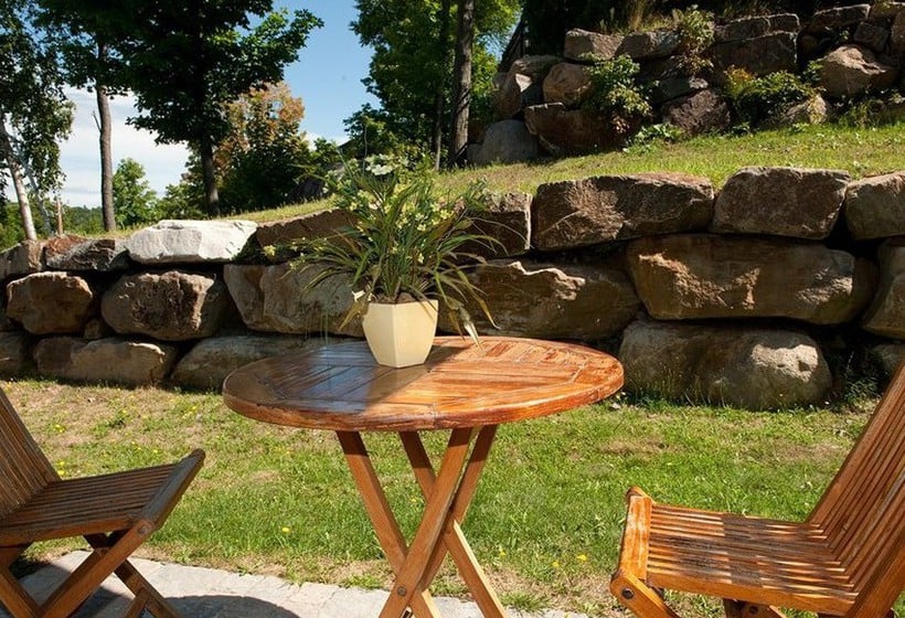 Hôtel St-Sauveur | Piedmont | Quebec | Canada 6