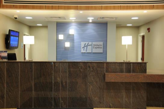 Holiday Inn Express Hotel & Suites Bonnyville | Bonnyville | Alberta | Canada 10