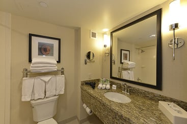 Holiday Inn Express Hotel & Suites Waterloo - St. Jacobs Area | Waterloo | Ontario | Canada 13