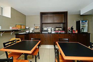 Hotel Comfort Inn Toronto City Centre | Toronto | Ontario | Canada 12