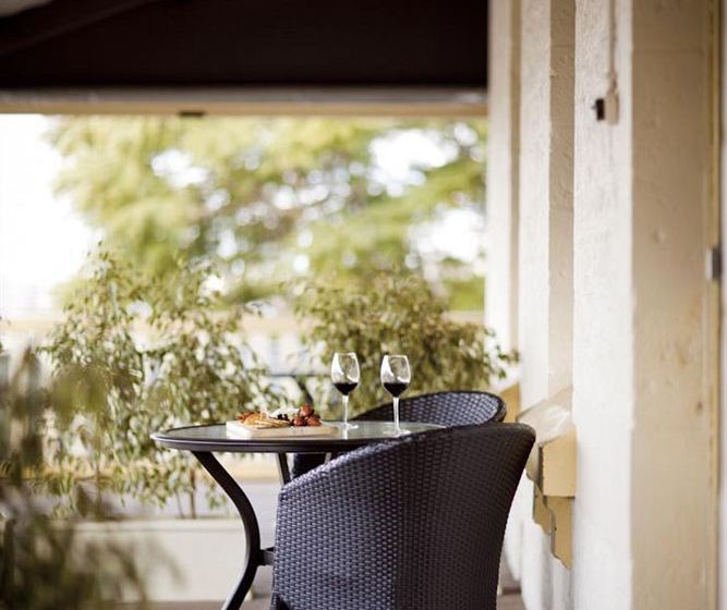 Balcony On Sixth Lodge | Murray Bridge | South Australia | Australia 3