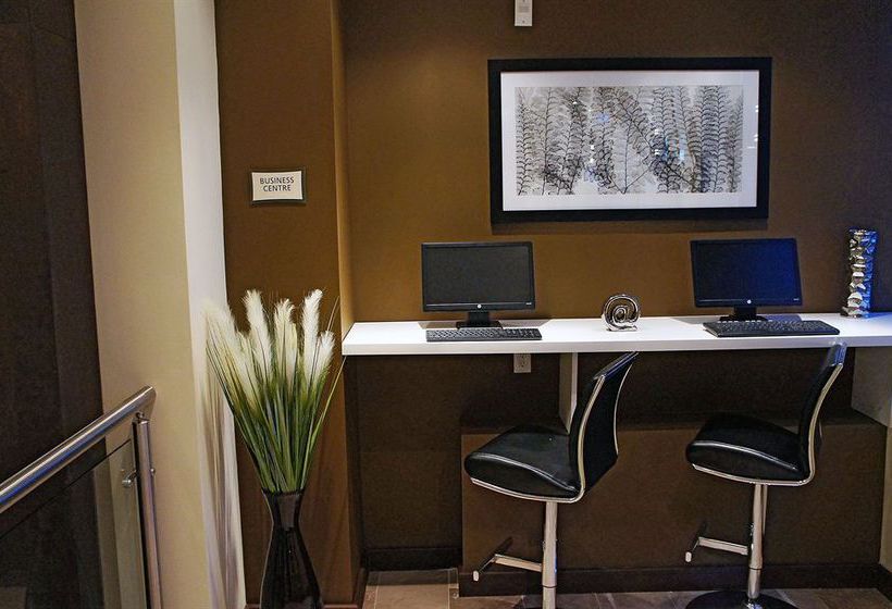 Hotel La Quinta Inn & Suites Oshawa | Oshawa | Ontario | Canada 4