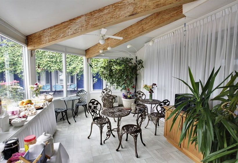 Blue Moon Motel | Niagara Falls | Ontario | Canada 6