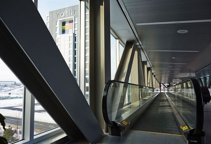 Alt Hotel Halifax Airport | Greenfield Park | Quebec | Canada 5