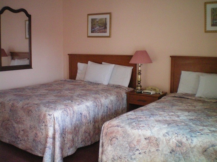 Silverstar Motel | Midland | Ontario | Canada 11