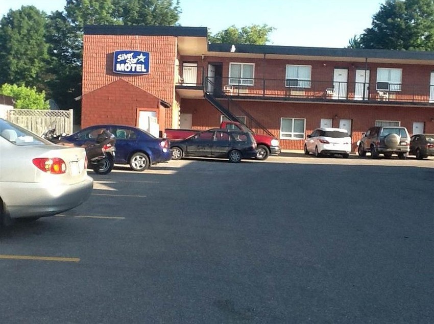 Silverstar Motel | Midland | Ontario | Canada 14