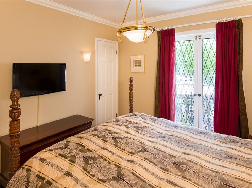 Hotel English Bay Inn | West Vancouver | British Columbia | Canada 10