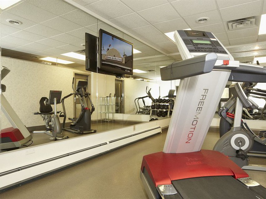 Hotel Colonial Square Inn And Suites | Saskatoon | Saskatchewan | Canada 3