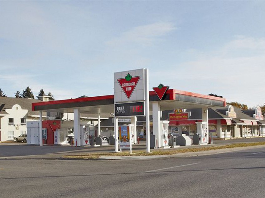 Hotel Colonial Square Inn And Suites | Saskatoon | Saskatchewan | Canada 4