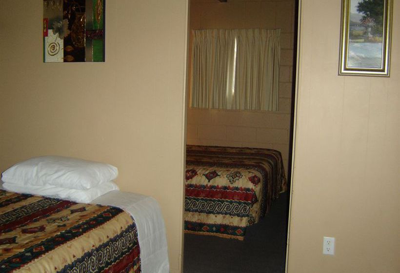 Flamingo Motel | Penticton | British Columbia | Canada 18