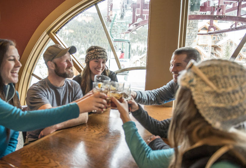 Hotel Pine Inn At Panorama Mountain Village | Panorama | British Columbia | Canada 18