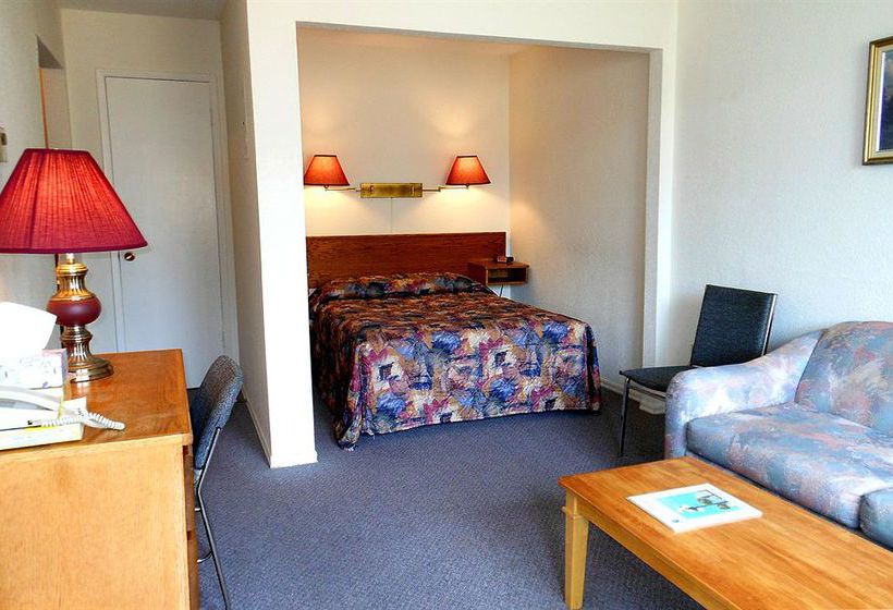 Mayfair Motel Victoria