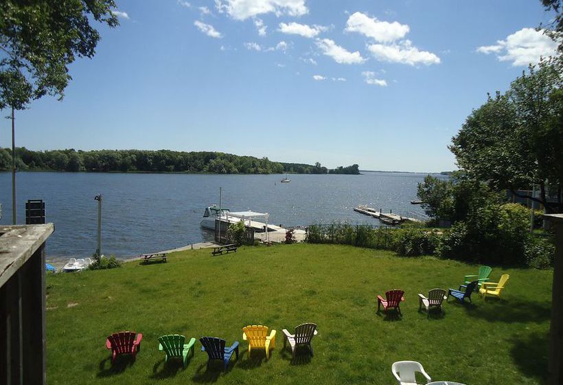 Hotel Bayside Inn & Waterfront Suites Kingston Ontario