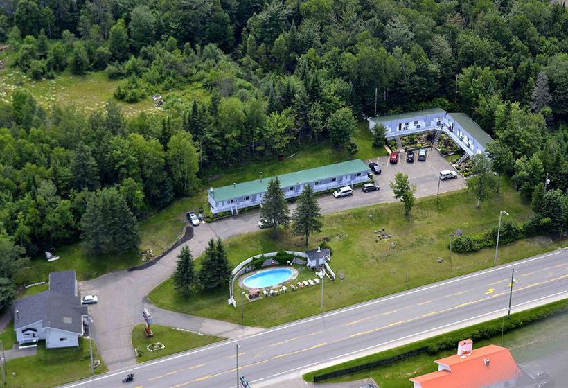 Motel Clair Mont | Sainte Agathe des Monts | Quebec | Canada 1
