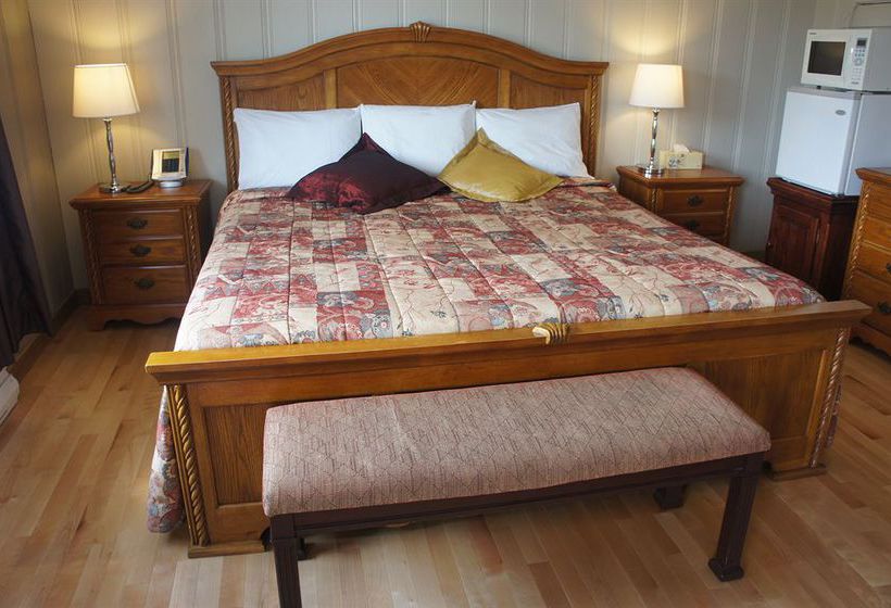 Motel Clair Mont | Sainte Agathe des Monts | Quebec | Canada 4