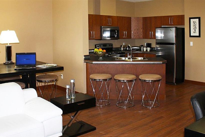 Hotel Podollan Inn & Spa - Grande Prairie | Grande Prairie | Alberta | Canada 3