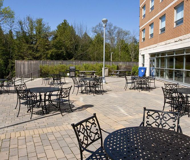 Residence & Conference Centre Oshawa Hotel & Apartamento | Oshawa | Ontario | Canada 17