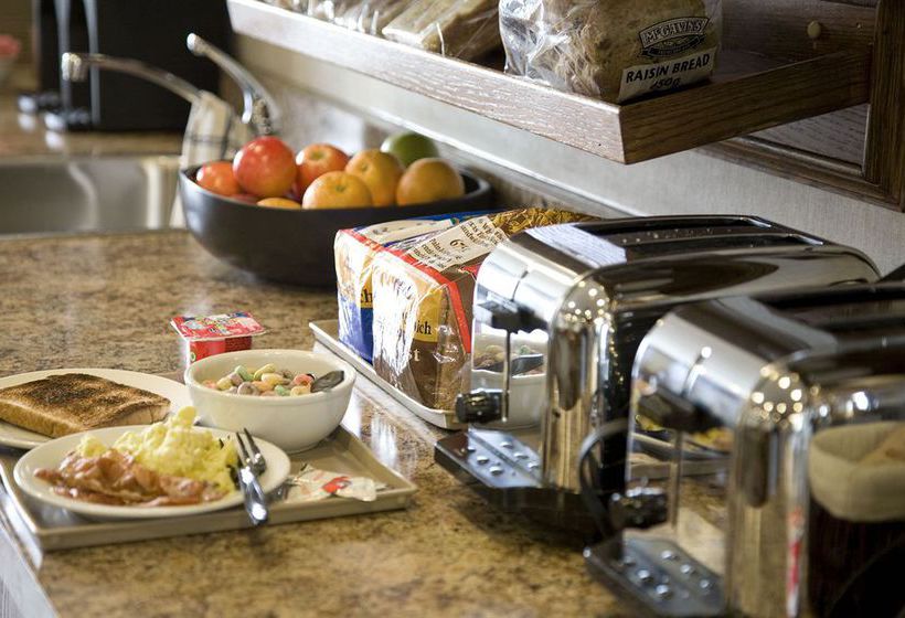 Hotel Service Plus Inns & Suites Drayton Valley | Drayton Valley | Alberta | Canada 8