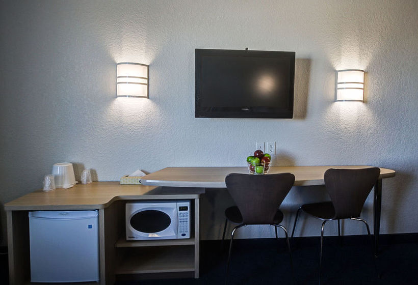 Motel 6 Grande Prairie | Grande Prairie | Alberta | Canada 12