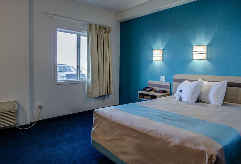 Motel 6 Grande Prairie | Grande Prairie | Alberta | Canada 4