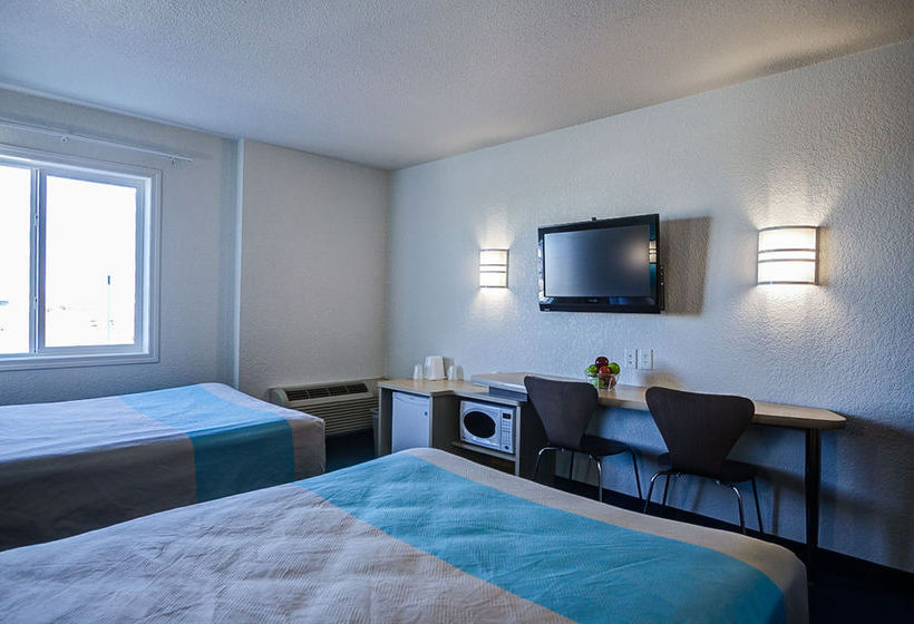 Motel 6 Grande Prairie | Grande Prairie | Alberta | Canada 6