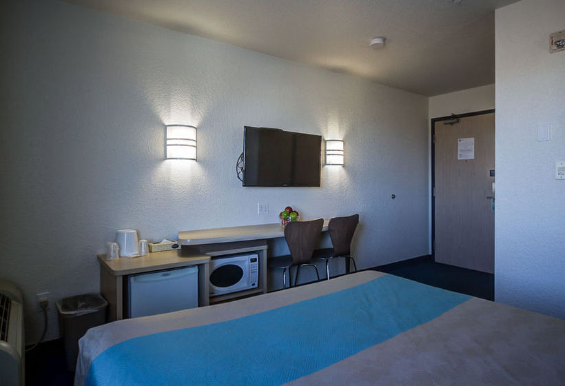 Motel 6 Grande Prairie | Grande Prairie | Alberta | Canada 9