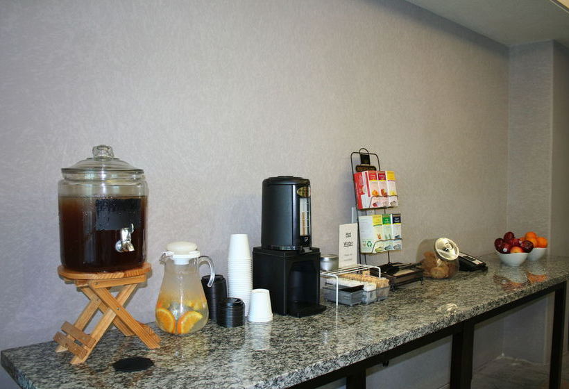 Motel Home Inn Express Medicine Hat | Medicine Hat | Alberta | Canada 8