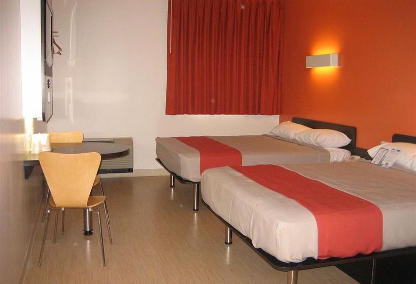 Motel 6 Kingston | Kingston | Ontario | Canada 13