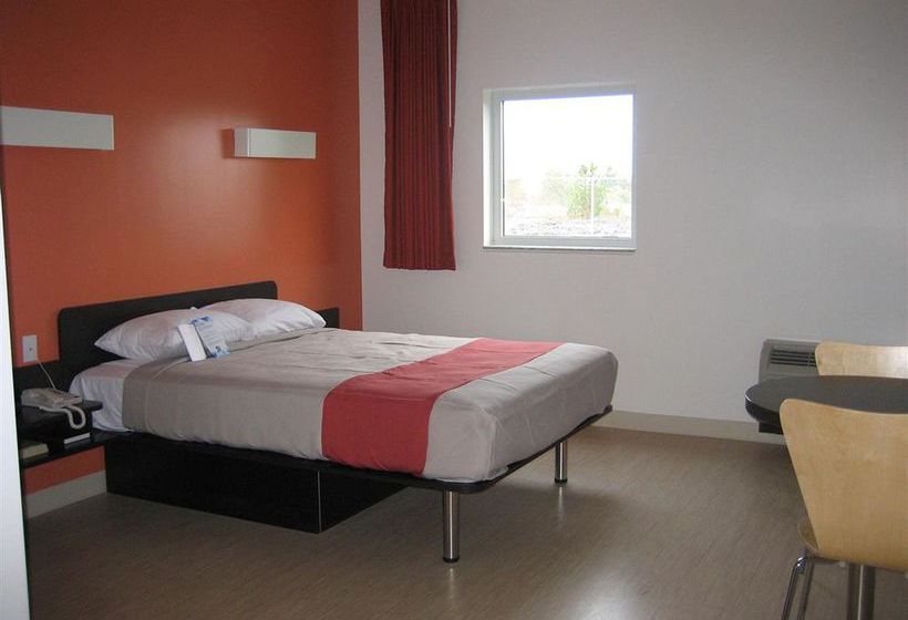 Motel 6 Kingston | Kingston | Ontario | Canada 9