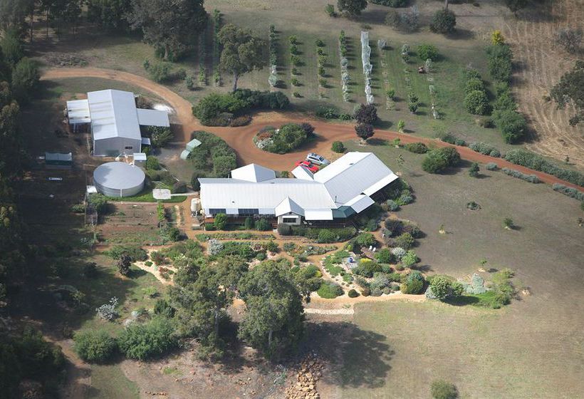 Hotel Shambhala Guesthouse Port Stephens