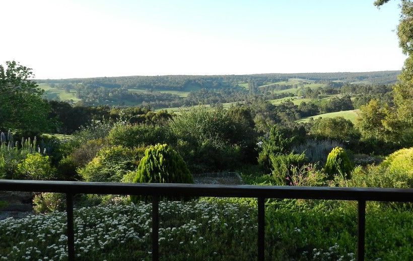 Hotel Shambhala Guesthouse | Port Stephens | New South Wales | Australia 10