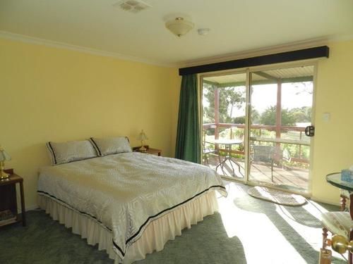 Hotel Shambhala Guesthouse | Port Stephens | New South Wales | Australia 18