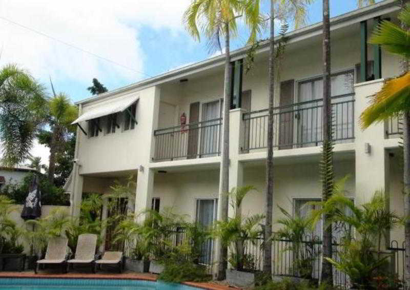 Hotel Crystal Garden Resort  Restaurant | Cairns | Queensland | Australia 2