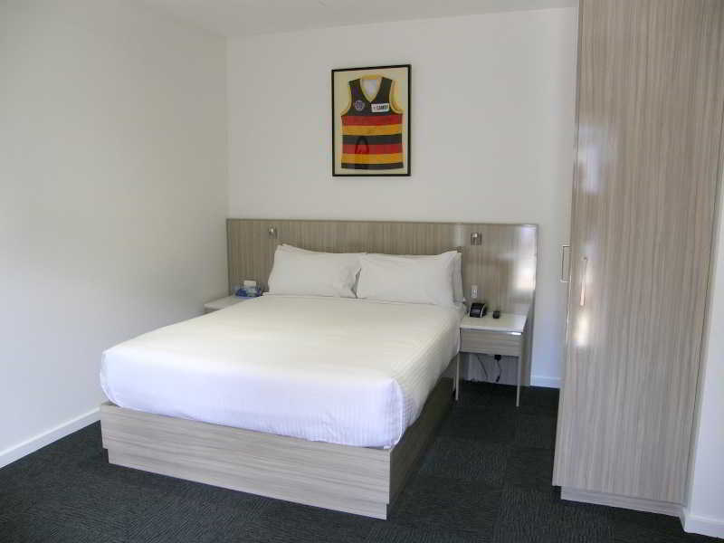 Hotel Piccadilly Apartments On Gover | Adelaide | South Australia | Australia 11