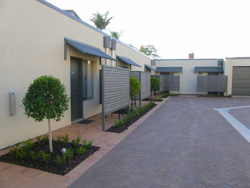 Hotel Piccadilly Apartments On Gover | Adelaide | South Australia | Australia 4