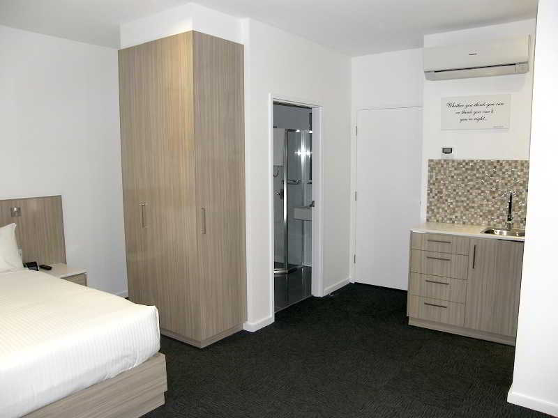 Hotel Piccadilly Apartments On Gover | Adelaide | South Australia | Australia 6