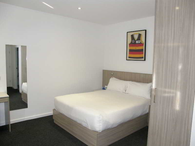 Hotel Piccadilly Apartments On Gover | Adelaide | South Australia | Australia 9