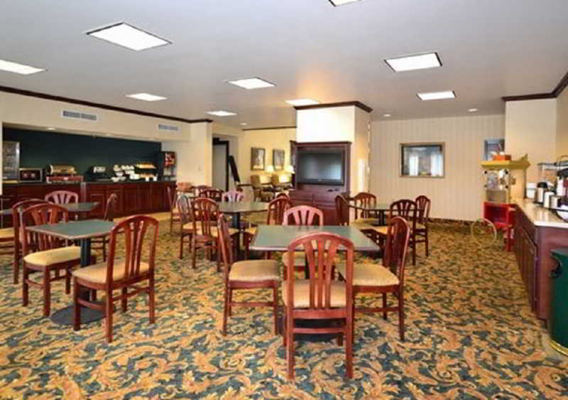 Hotel Comfort Inn | Woodstock | Ontario | Canada 1