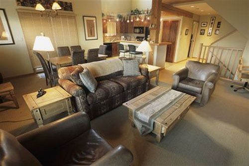 Hotel Whispering Pines | Golden | British Columbia | Canada 13