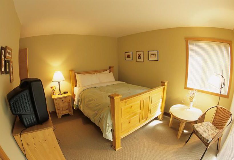 Hotel Whispering Pines | Golden | British Columbia | Canada 5