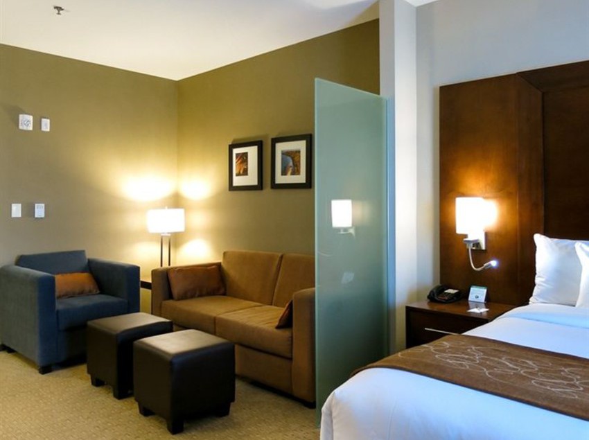 Hotel Comfort Suites Saskatoon | Saskatoon | Saskatchewan | Canada 18